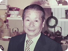 創業者 梶原覚義